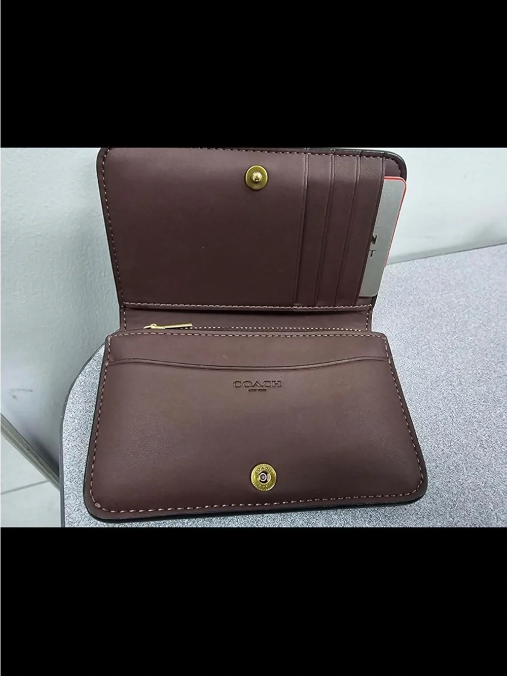 Coach sleek card
